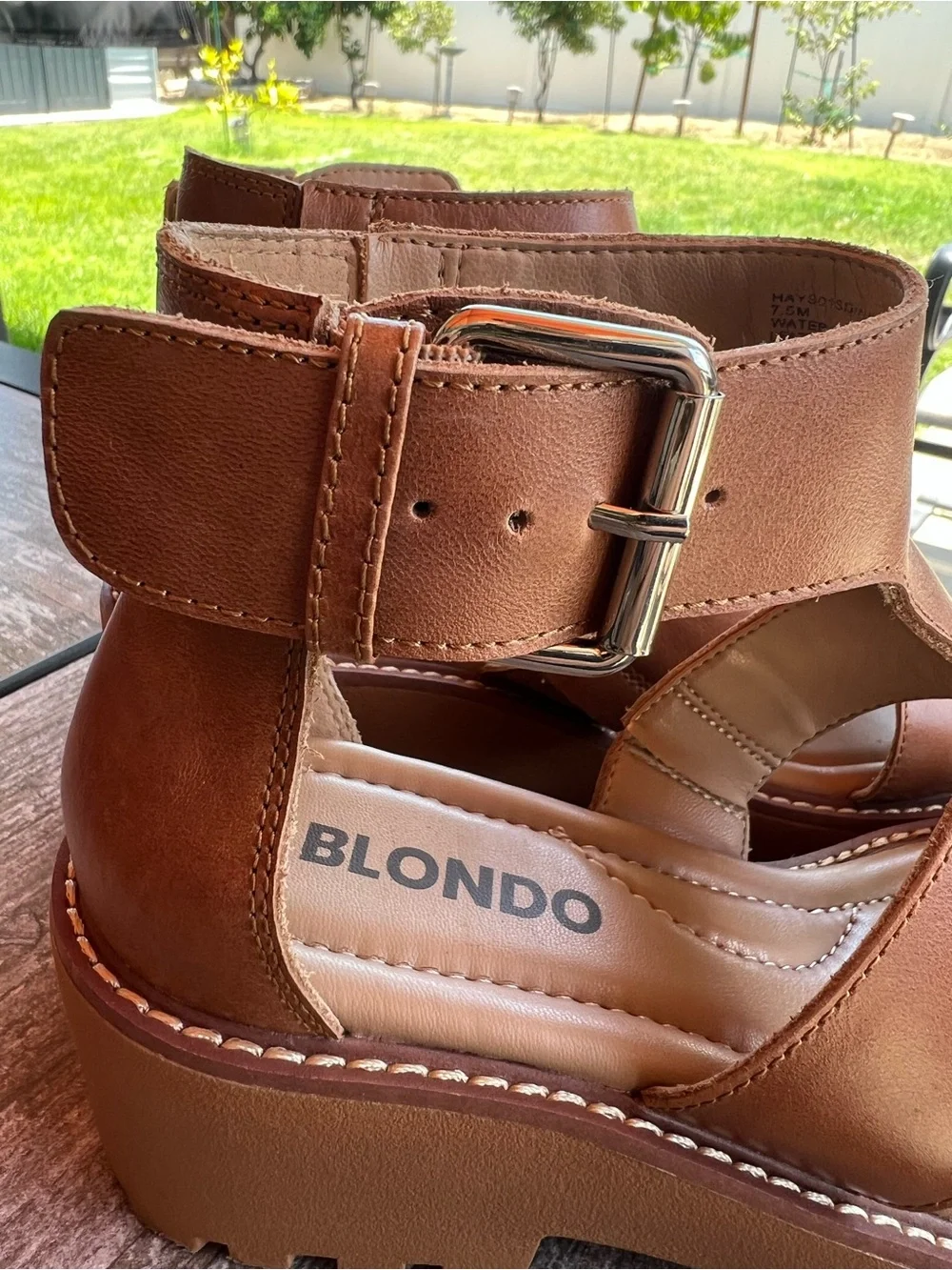 Blondo Hayslee Cognac Leather Water-Resistant Chunky Lug Wedge Sandals Size 7.5